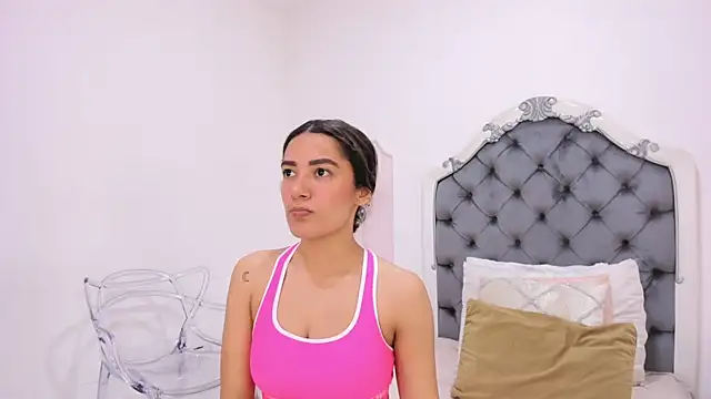 Skylerwhite02 online show from 03/27/26, 03:45