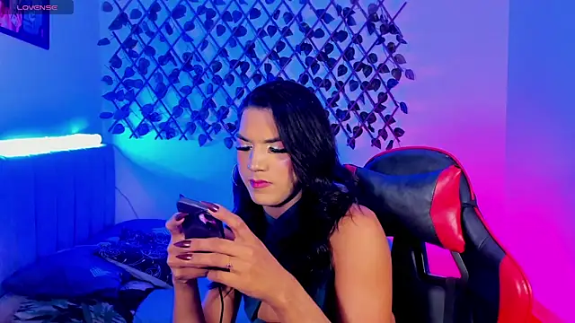 jessika rabitts online show from 04/21/26, 01:42