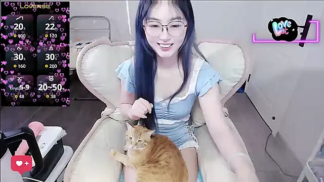 Snapshot of baby-yaya20 chatting on 11/30/25, 12:25 baby-yaya20 online show from 11/30/25, 12:25