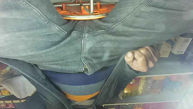 Snapshot of taopiaopiao chatting on 11/17/25, 05:24 taopiaopiao online show from 11/17/25, 05:24