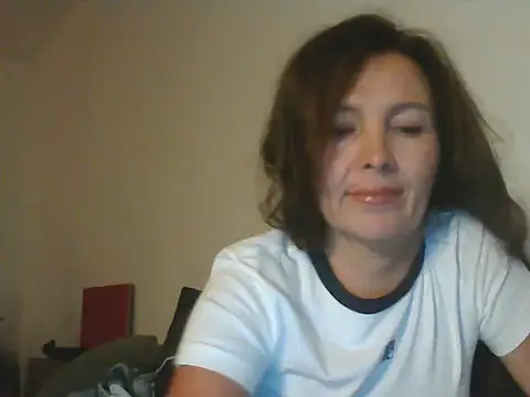 Avelinii online show from 05/25/26, 06:36