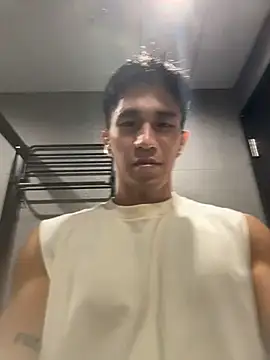 Snapshot of gooodboiii chatting on 07/23/26, 03:43 gooodboiii online show from 07/23/26, 03:43