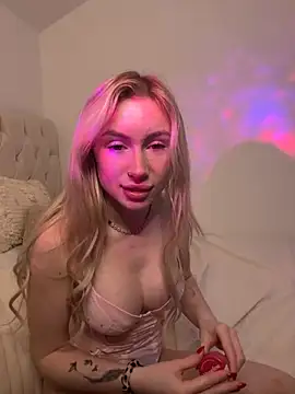 SexySaraxxoo online show from 11/16/25, 05:07