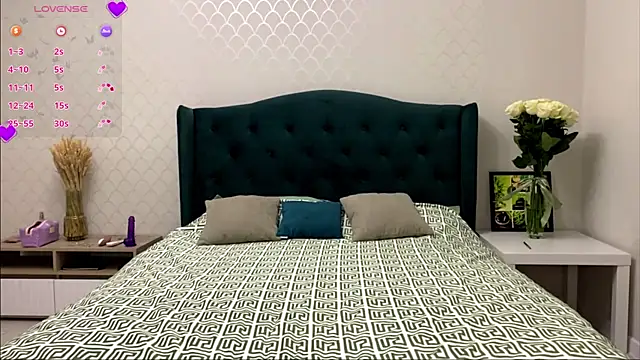 Jessica1West online show from 10/25/25, 04:57