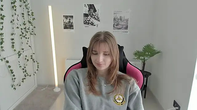 NeyliDream online show from 04/27/26, 12:14
