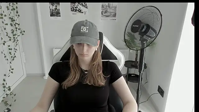 NeyliDream online show from 06/11/26, 10:02