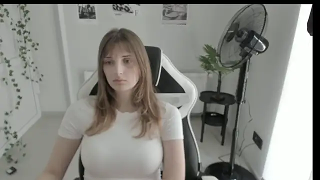 NeyliDream online show from 06/12/26, 10:14
