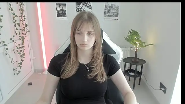 NeyliDream online show from 06/24/26, 12:37