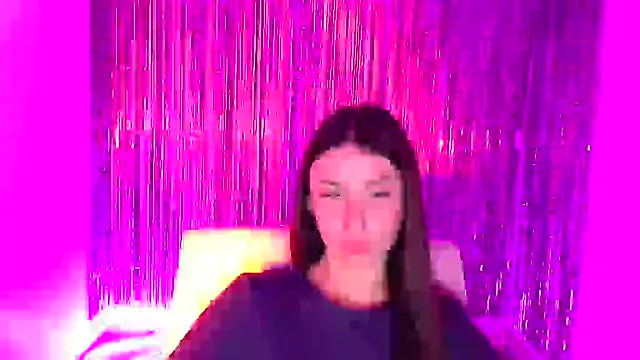 Snapshot of AlisaBubbles chatting on 09/29/25, 11:37 AlisaBubbles online show from 09/29/25, 11:37