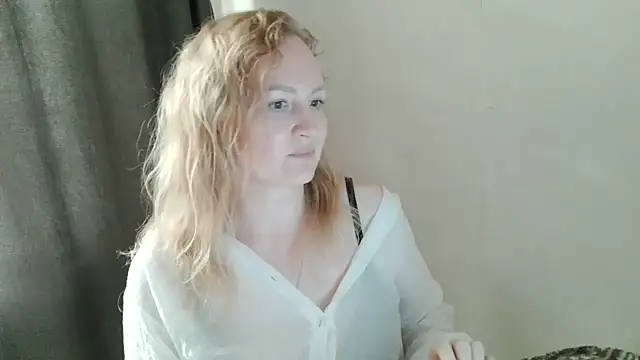 Snapshot of Zaliraa chatting on 07/06/26, 03:03 Zaliraa online show from 07/06/26, 03:03