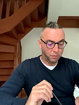 Snapshot of Marronglace1 chatting on 10/10/25, 06:45 Marronglace1 online show from 10/10/25, 06:45