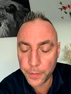 Snapshot of Marronglace1 chatting on 11/28/25, 03:14 Marronglace1 online show from 11/28/25, 03:14