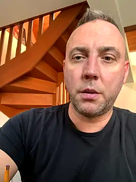 Snapshot of Marronglace1 chatting on 12/15/25, 01:15 Marronglace1 online show from 12/15/25, 01:15