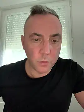 Snapshot of Marronglace1 chatting on 01/13/26, 02:44 Marronglace1 online show from 01/13/26, 02:44