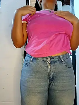 Snapshot of girlpee chatting on 11/24/25, 06:18 girlpee online show from 11/24/25, 06:18