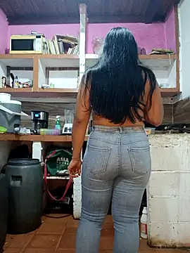 Snapshot of girlpee chatting on 11/27/25, 11:23 girlpee online show from 11/27/25, 11:23