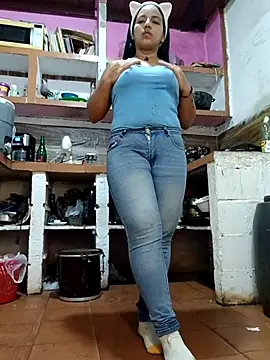 Snapshot of girlpee chatting on 12/19/25, 10:55 girlpee online show from 12/19/25, 10:55