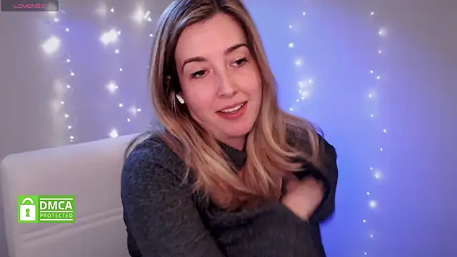 SuggestiveBehavior online show from 12/02/25, 04:13