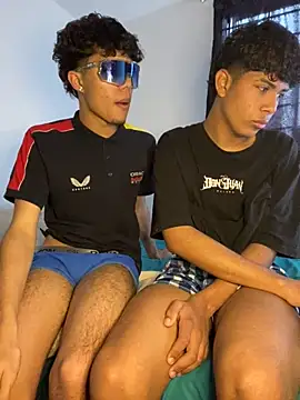 Snapshot of Leopard_play chatting on 11/14/25, 12:48 Leopard play online show from 11/14/25, 12:48