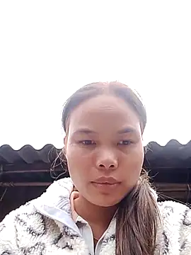 Snapshot of Huyen_x chatting on 12/04/25, 05:17 Huyen x online show from 12/04/25, 05:17