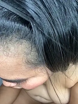 Snapshot of Yasmine__Hayat chatting on 10/24/25, 02:35 Yasmine Hayat online show from 10/24/25, 02:35