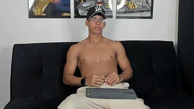 Snapshot of nico_santana chatting on 09/11/25, 10:54 nico santana online show from 09/11/25, 10:54