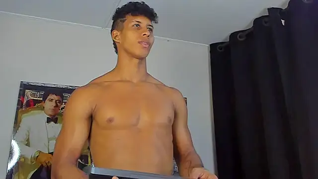 Snapshot of nico_santana chatting on 09/22/25, 02:52 nico santana online show from 09/22/25, 02:52