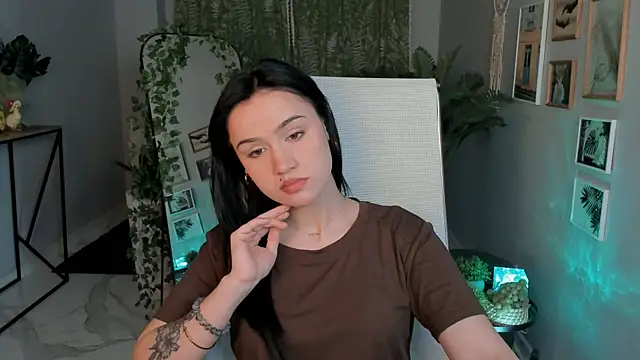 MonicaFarmer online show from 04/29/26, 11:22
