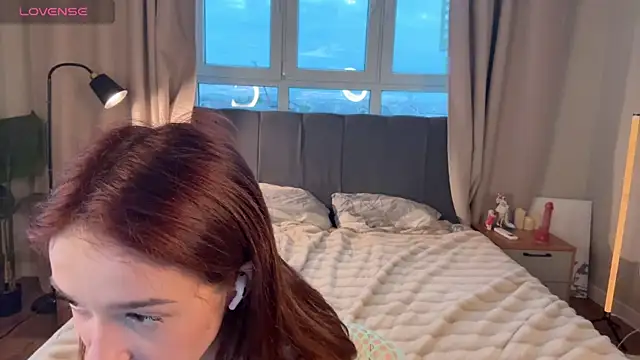 Snapshot of minicleo chatting on 10/28/25, 02:09 minicleo online show from 10/28/25, 02:09