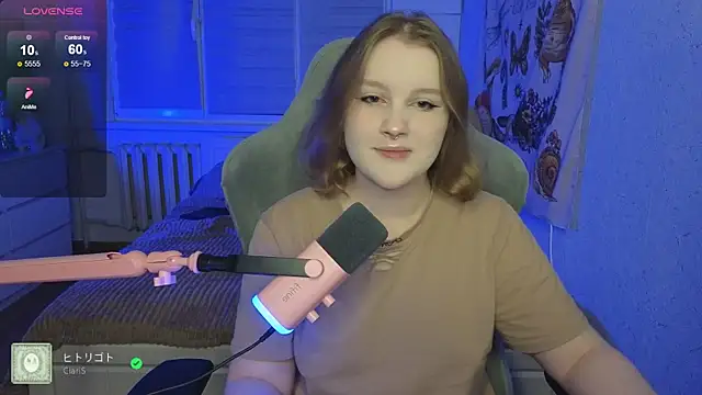 Snapshot of OliviaBlade chatting on 10/17/25, 01:57 OliviaBlade online show from 10/17/25, 01:57