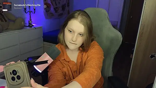 Snapshot of OliviaBlade chatting on 10/31/25, 02:07 OliviaBlade online show from 10/31/25, 02:07