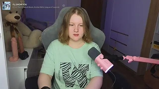 Snapshot of OliviaBlade chatting on 11/01/25, 01:46 OliviaBlade online show from 11/01/25, 01:46