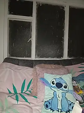 sweetdubros2 online show from 10/17/25, 05:21