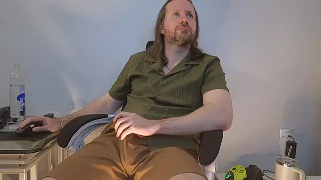 AlbinoAdonis online show from 04/28/26, 02:27