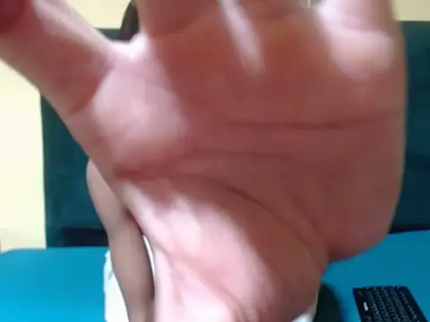 Freaky-Nicky18 online show from 11/09/25, 07:50