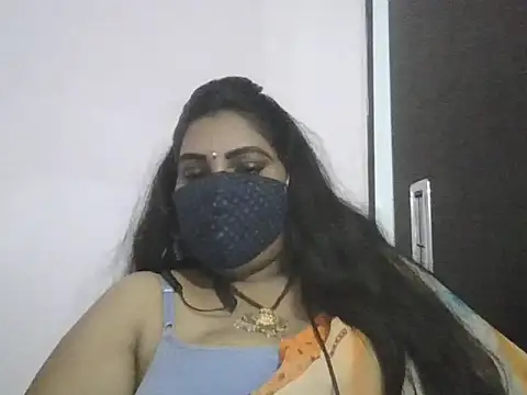 Snapshot of Nisha-telugu chatting on 10/04/25, 05:22 Nisha-telugu online show from 10/04/25, 05:22