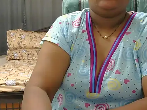 Snapshot of Nisha-telugu chatting on 05/24/26, 08:03 Nisha-telugu online show from 05/24/26, 08:03