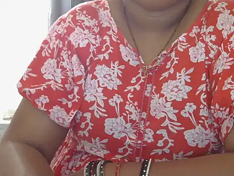 Snapshot of Nisha-telugu chatting on 06/03/26, 04:12 Nisha-telugu online show from 06/03/26, 04:12