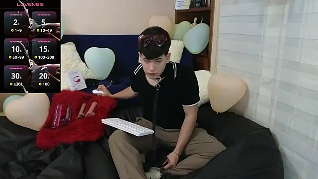 tightncuteass online show from 02/15/26, 12:18