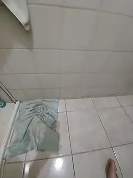 Snapshot of RoddieX chatting on 10/03/25, 03:42 RoddieX online show from 10/03/25, 03:42