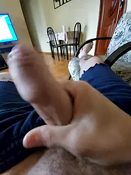 Snapshot of RoddieX chatting on 01/15/26, 06:33 RoddieX online show from 01/15/26, 06:33