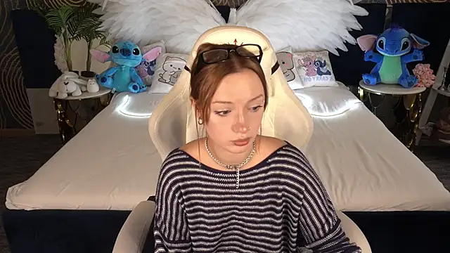 FoxyMayy online show from 10/02/25, 12:45