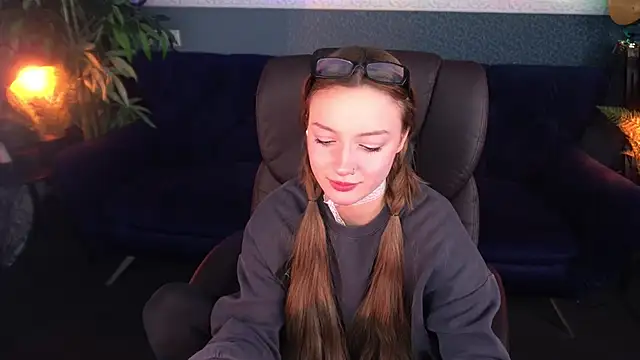 FoxyMayy online show from 10/16/25, 12:39