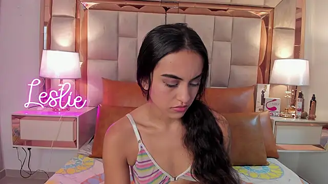 Leslie Bussh  online show from 11/14/25, 08:07