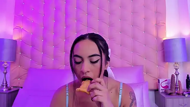 Leslie Bussh  online show from 03/07/26, 11:51