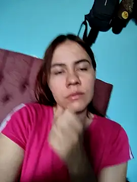 Snapshot of valen-sexx chatting on 10/25/25, 04:35 valen-sexx online show from 10/25/25, 04:35