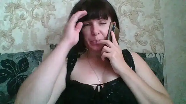 SecretSienna  online show from 09/25/25, 11:03