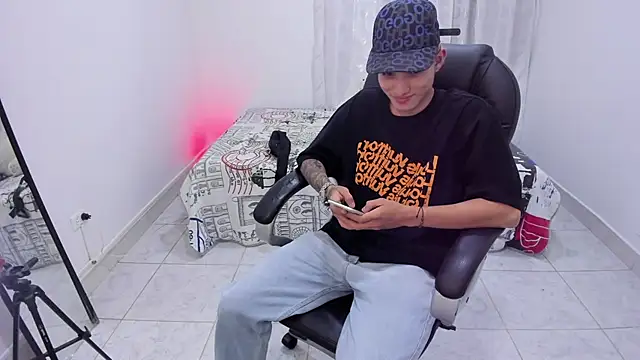 weesley boy online show from 09/26/25, 04:16