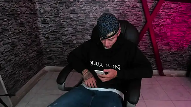 weesley boy online show from 10/07/25, 11:24