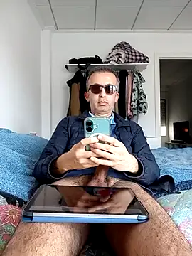 EmilioTaladdro online show from 04/07/26, 04:40